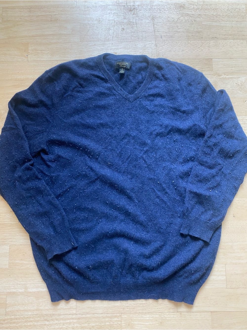 Club Room Men's V-Neck Sweater in Navy